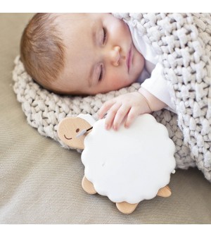 Veilleuse musicale mouton Hape bebe berceuse eveil musical E8520 6943478030596 bébé dort avec